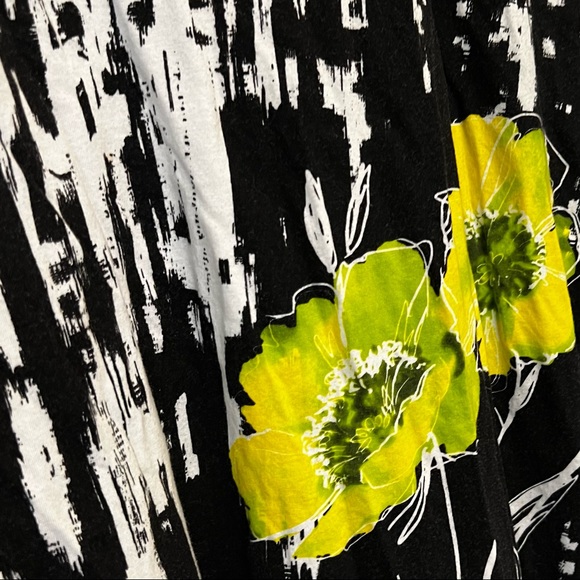 Top Size 1X - Picture 2 of 5